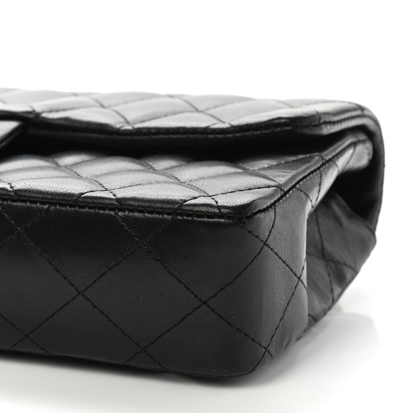 Lambskin Quilted East West Flap Black
