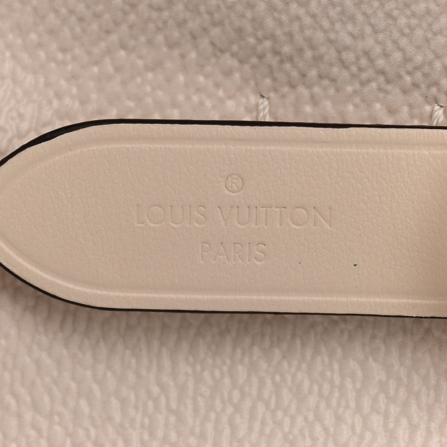 Louis Vuitton Monogram Giant Wild At Heart Neonoe MM Creme 6 of 9