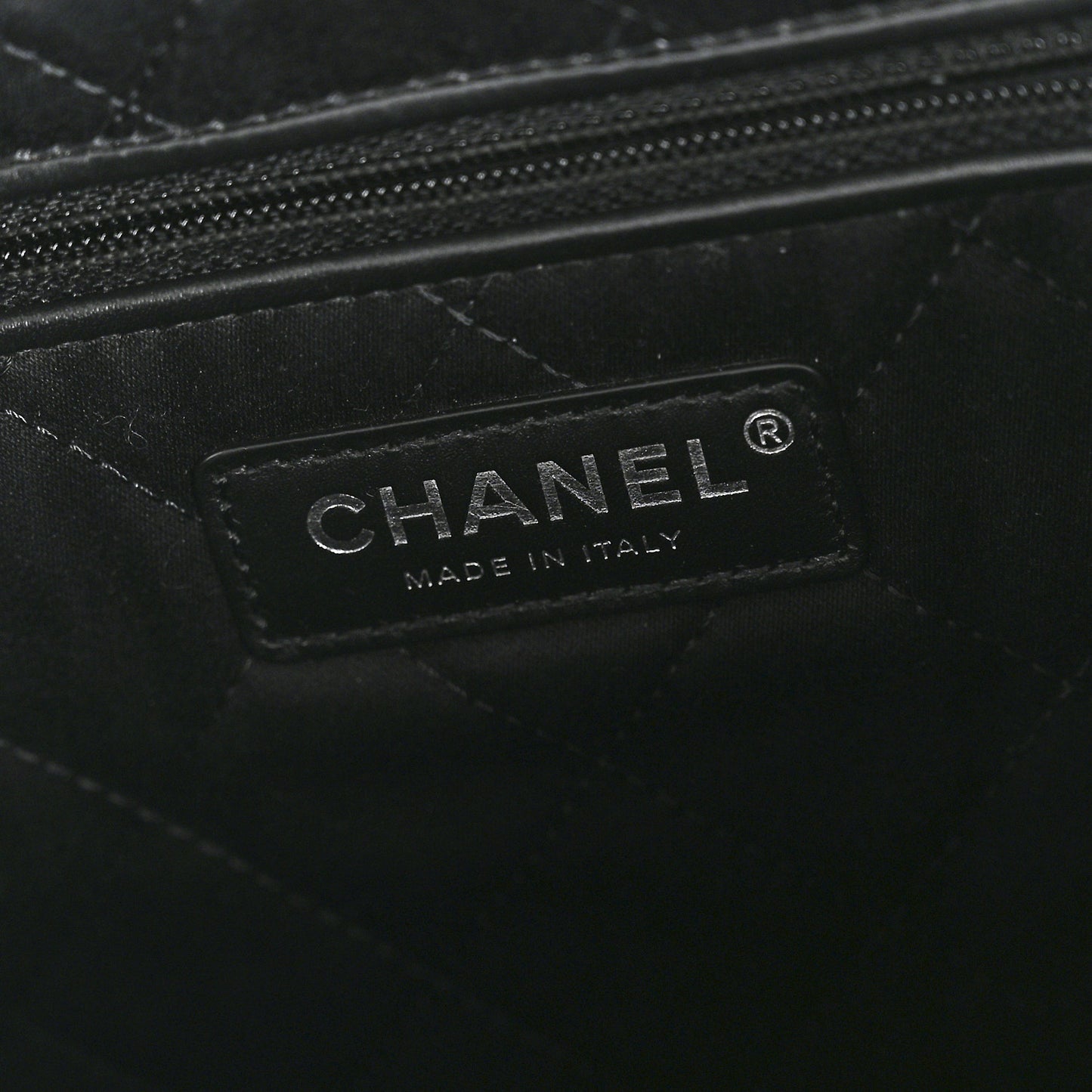Shiny Calfskin Quilted Chanel 22 Black