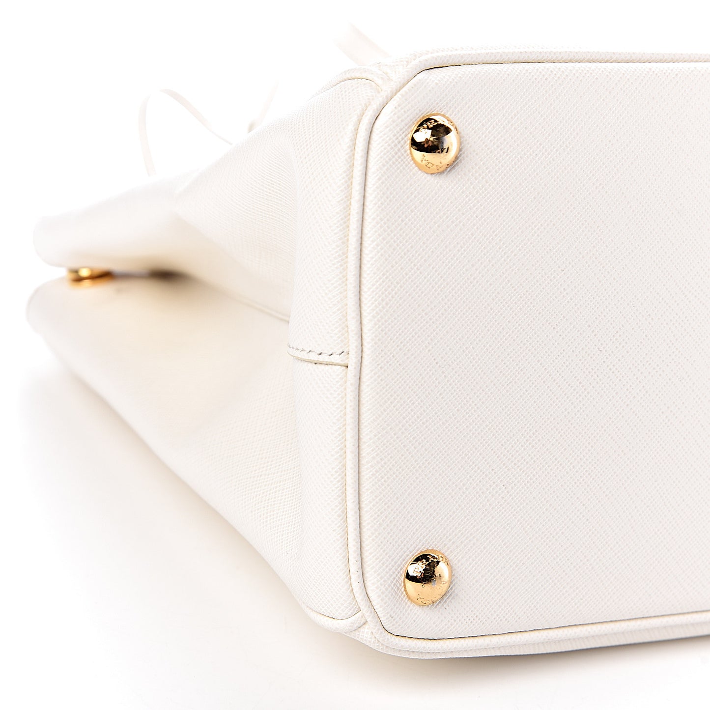 Saffiano Medium Galleria Double Zip Tote Talco
