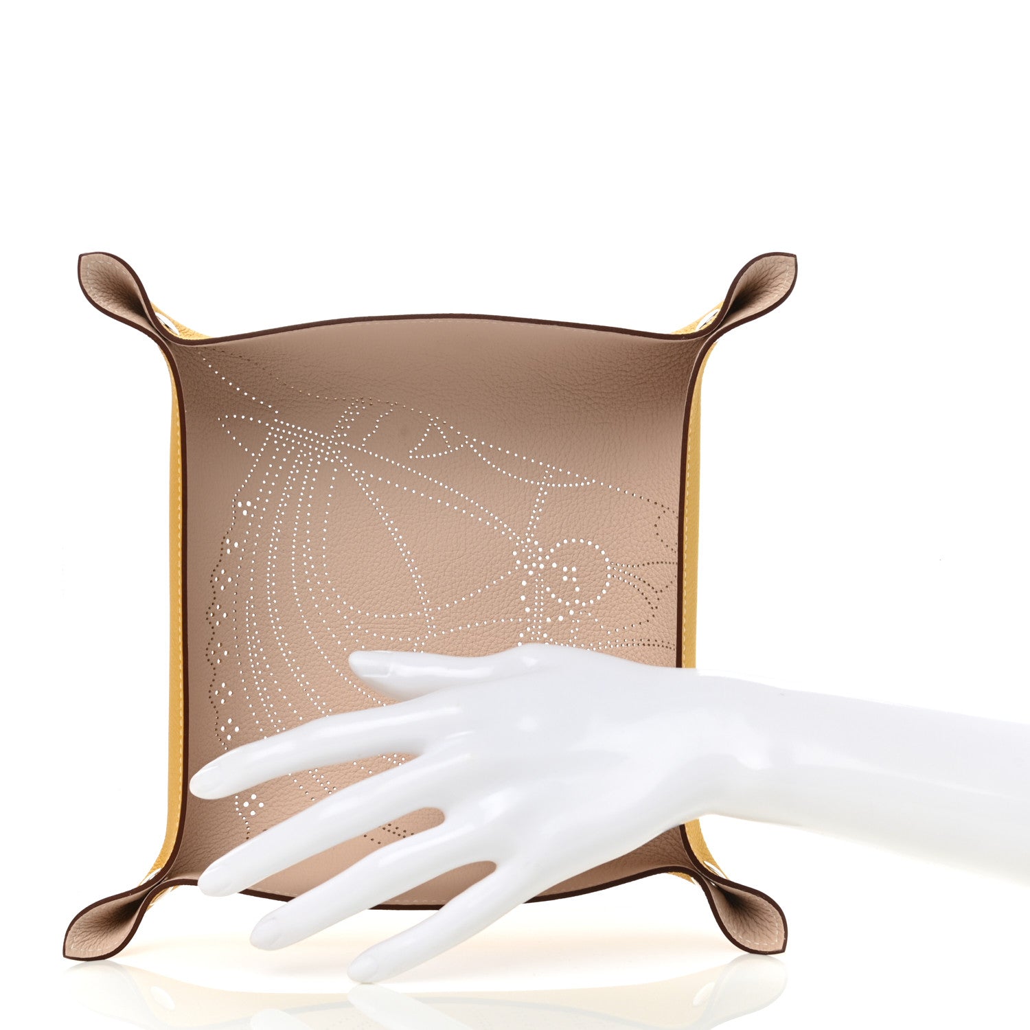 Hermes Taurillon Clemence Mises et Relances Robe Du Soire Change Tray Jaune Ivoire 2 of 7