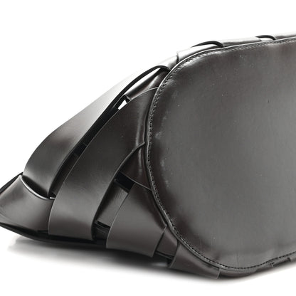 Bottega Veneta Calfskin The Point Weave Triangle Bag Fondant 9 of 10