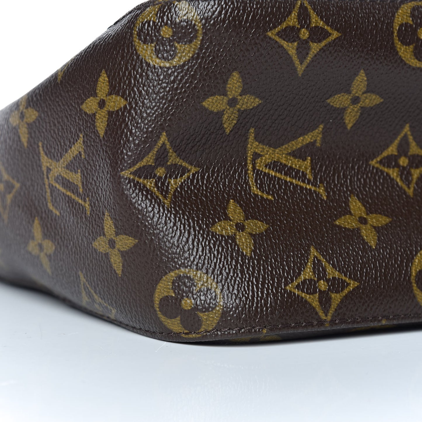 Monogram Looping MM