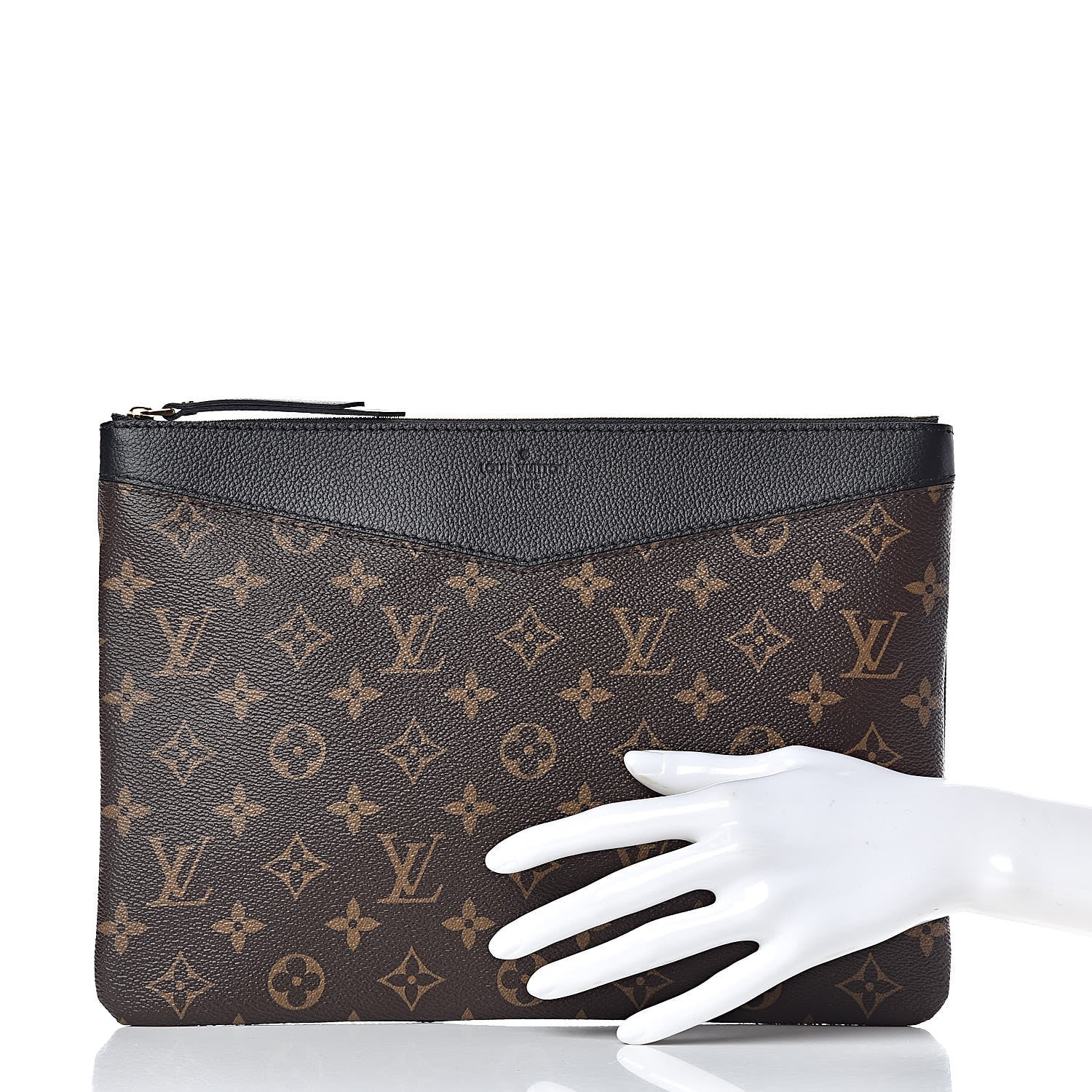 Louis Vuitton Monogram Daily Pouch Black 2 of 8