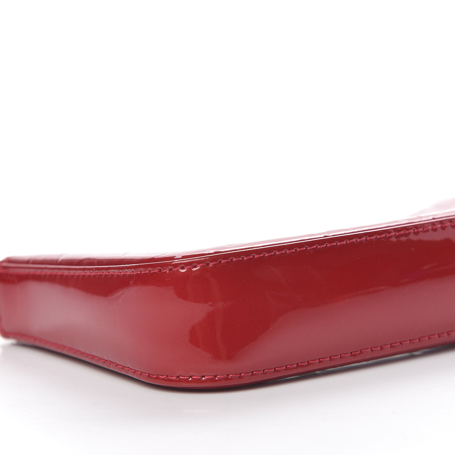 Louis Vuitton Vernis Pochette Accessories NM Pomme D'Amour 8 of 9