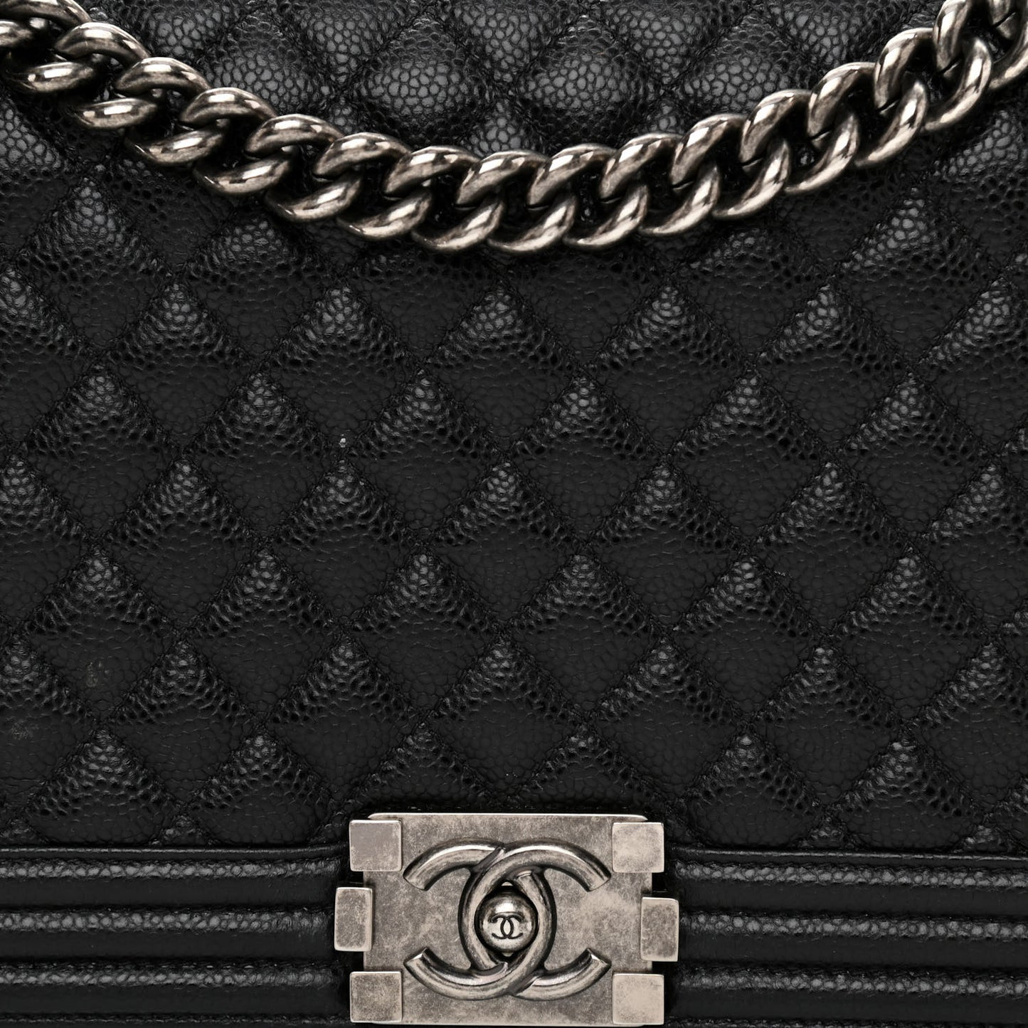 Caviar Quilted New Medium Boy Flap Black