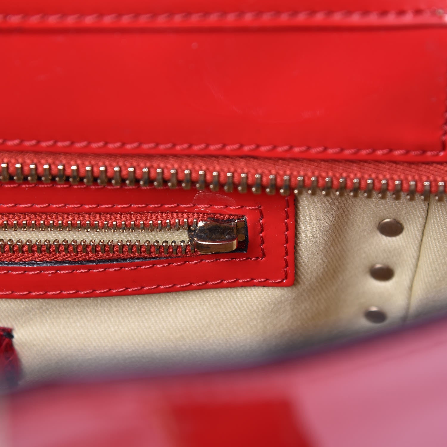 Valentino Garavani Patent Monochrome Rockstud Double Handle Tote Rosso Valentino 10 of 15