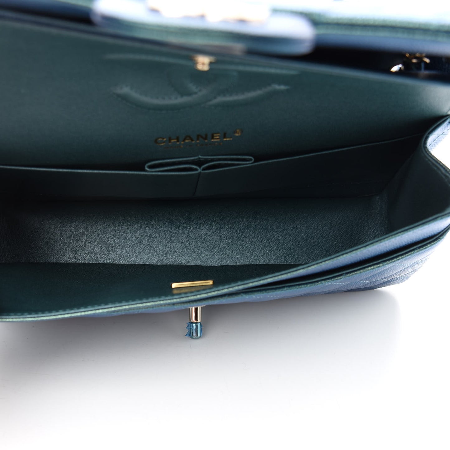 Iridescent Caviar Quilted Medium Double Flap Green