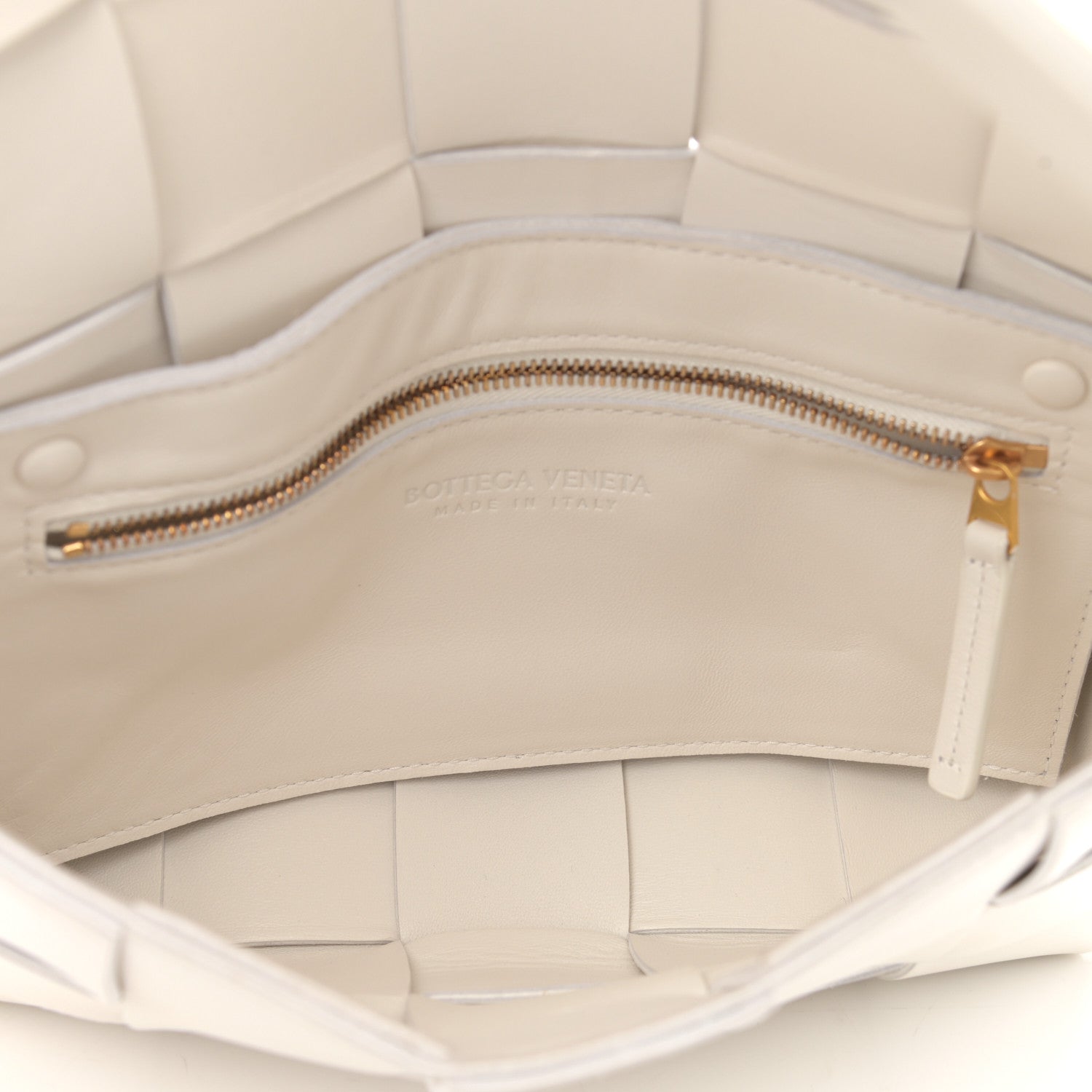 Bottega Veneta Lambskin Maxi Intrecciato Cassette Crossbody Bag White 5 of 10
