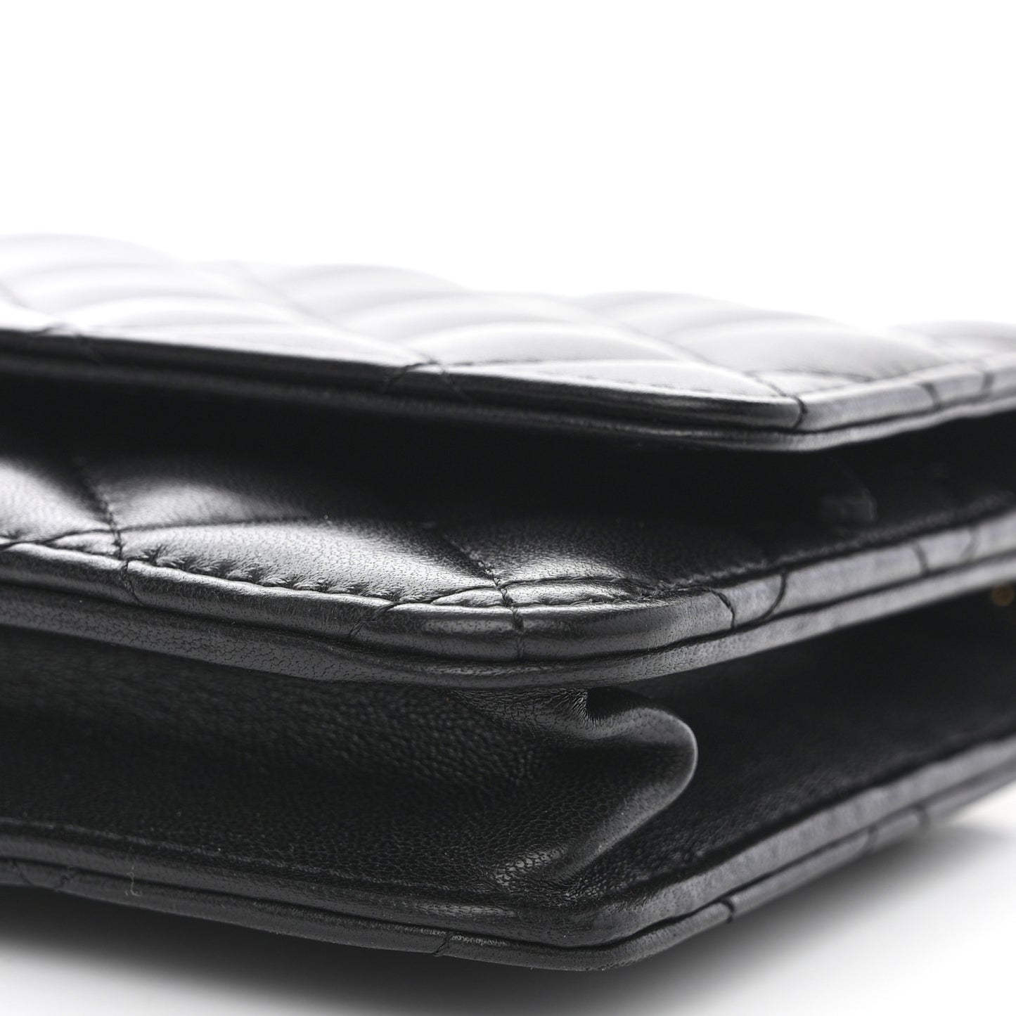 Lambskin Quilted Wallet On Chain WOC Black