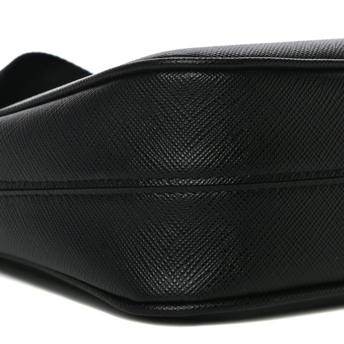 Saffiano Lux Re-Edition 2005 Shoulder Bag Black