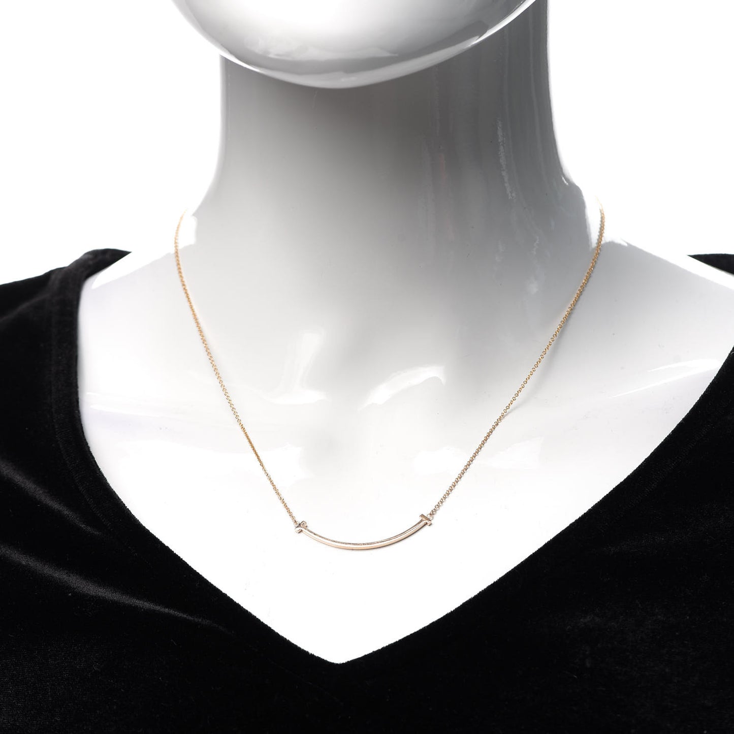 18K Rose Gold Small T Smile Pendant Necklace
