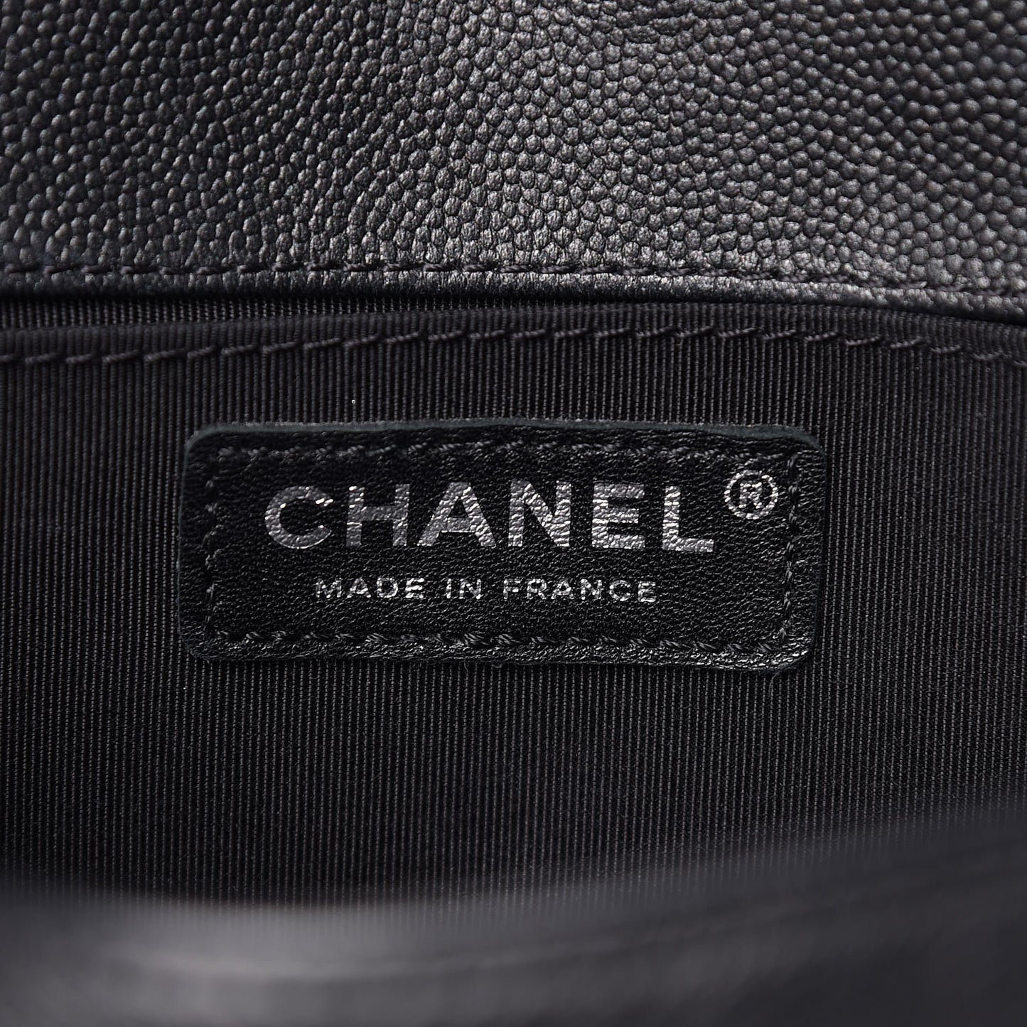 Caviar Quilted Medium Boy Flap So Black