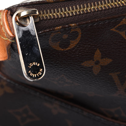 Louis Vuitton Monogram Totally MM 28 of 28