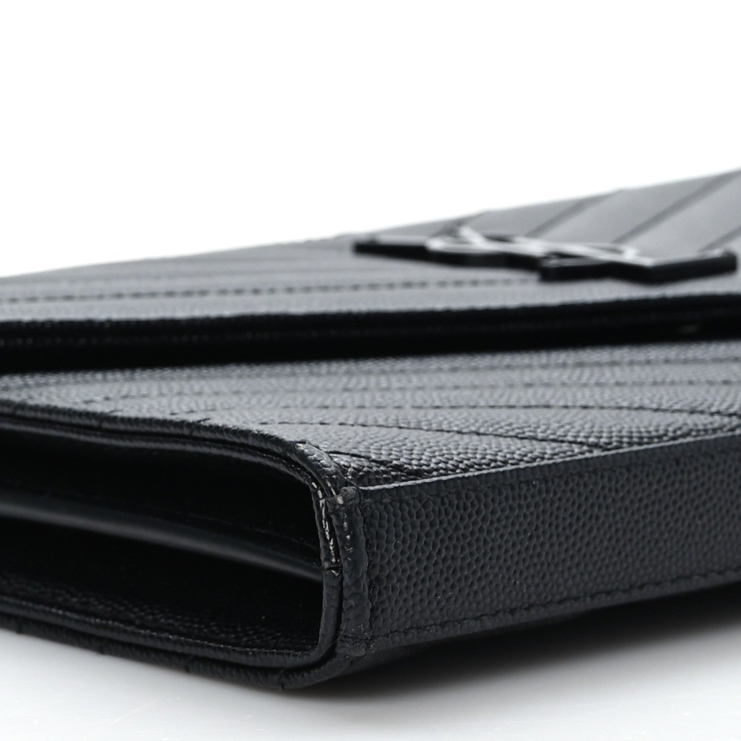 Saint Laurent Grain De Poudre Matelasse Chevron Monogram Monochrome Chain Wallet Black 8 of 9