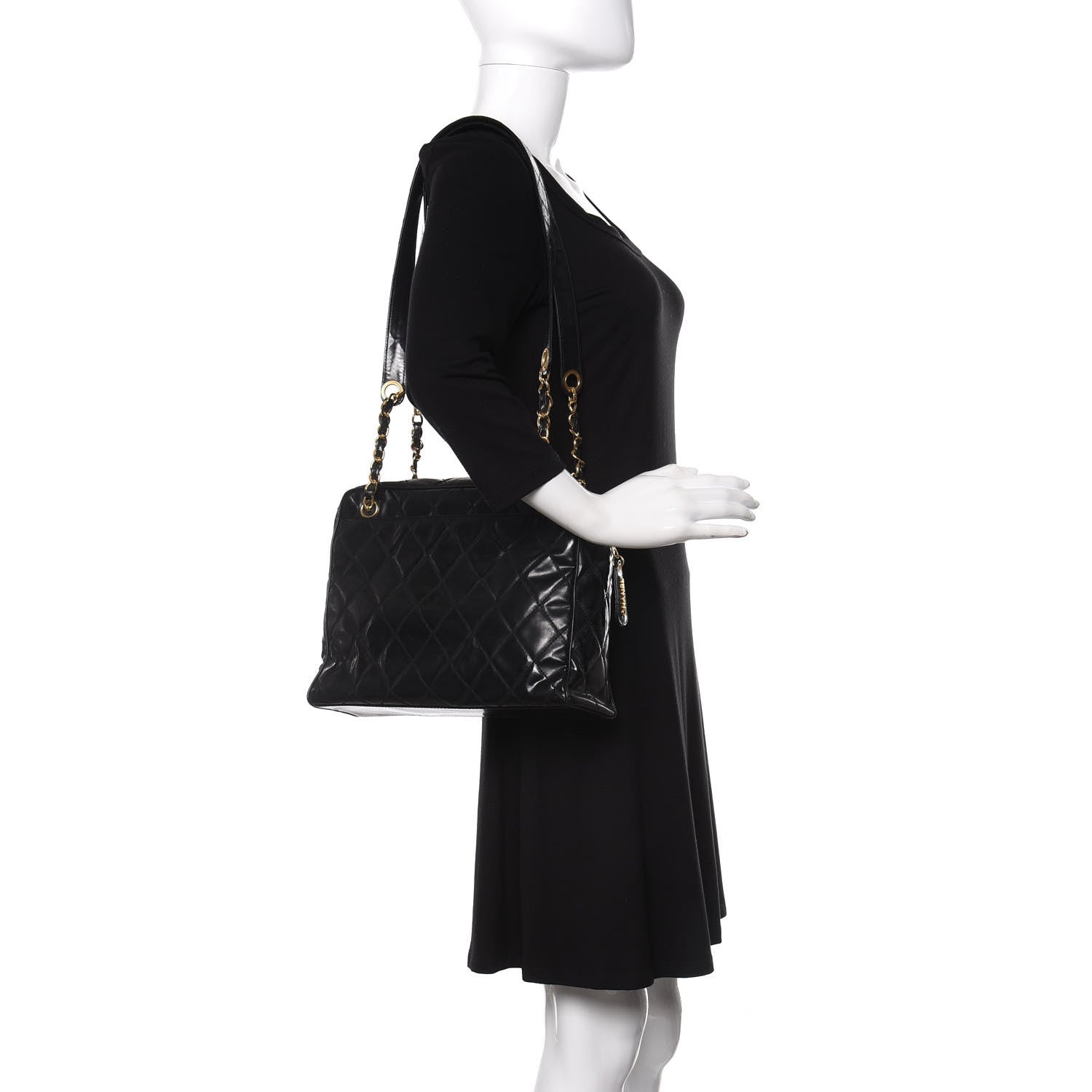 Chanel Patent Quilted Shoulder Bag Black 2 of 10
