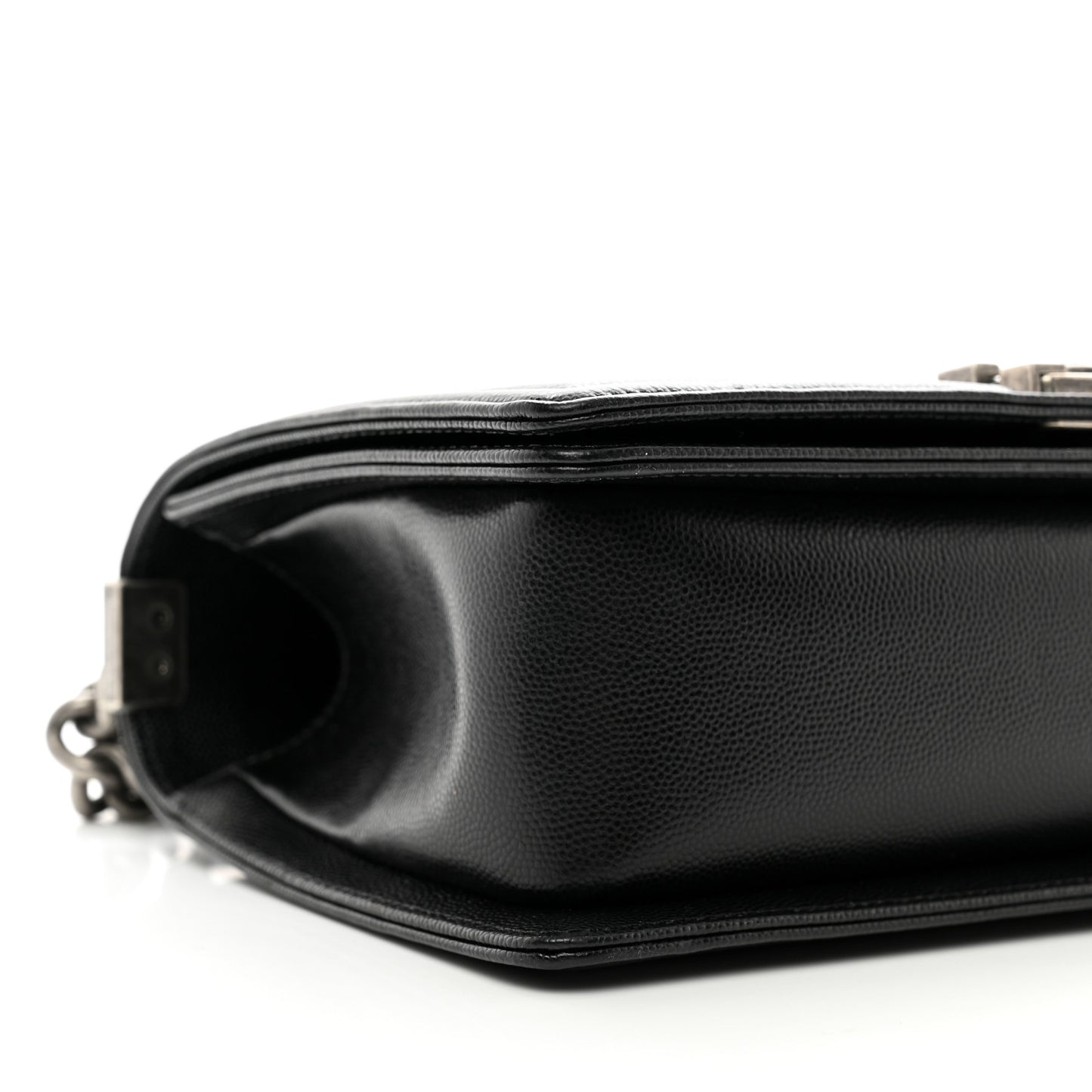 Caviar Quilted Medium Boy Flap Black