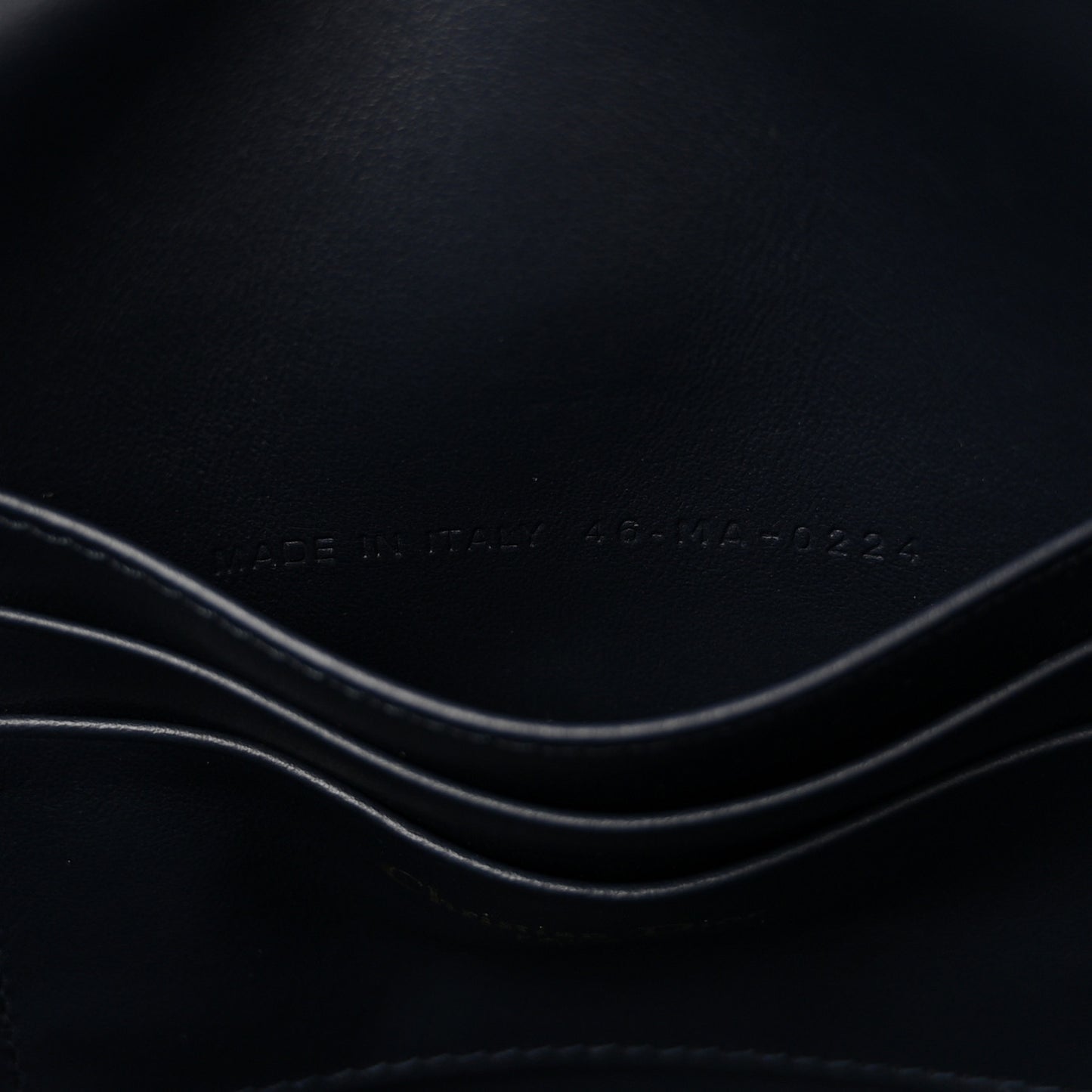 Oblique 30 Montaigne Avenue Pouch With Flap Blue
