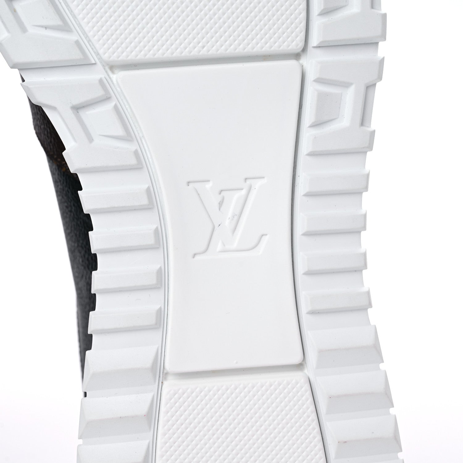 Louis Vuitton Monogram Mix Mens Run Away Sneakers 11 6 of 9