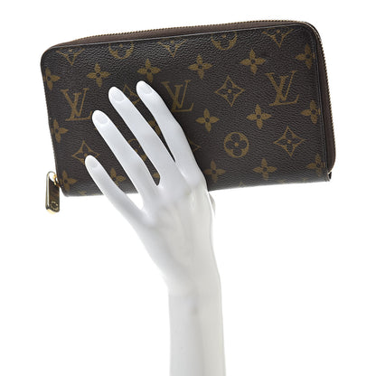 Louis Vuitton Monogram Zippy Organizer Wallet 2 of 14