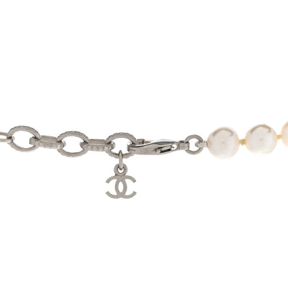 Chanel Pearl CC Short Necklace Silver 5 of 8