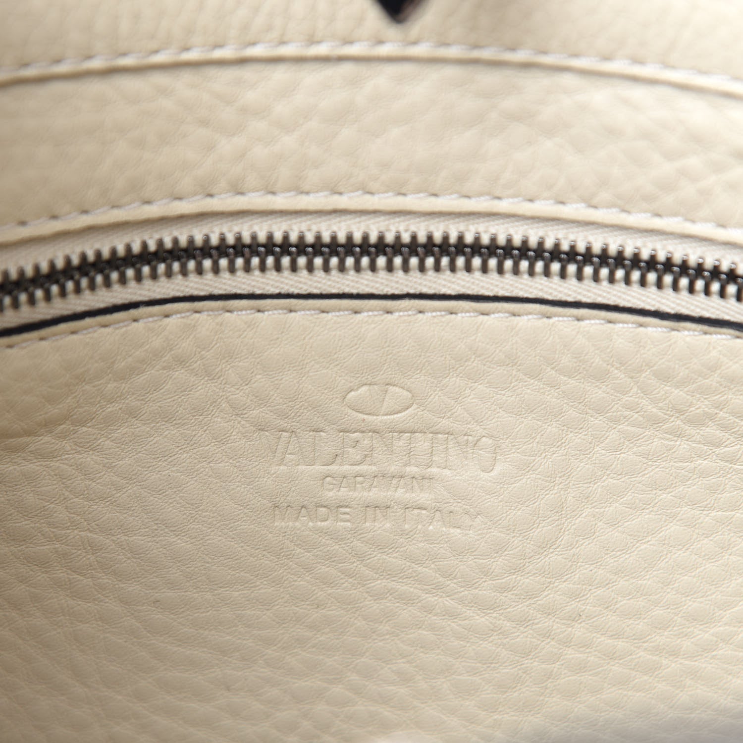 Valentino Garavani Pebbled Calfskin Small Rockstud Flip-Lock Messenger Bag Light Ivory 8 of 9