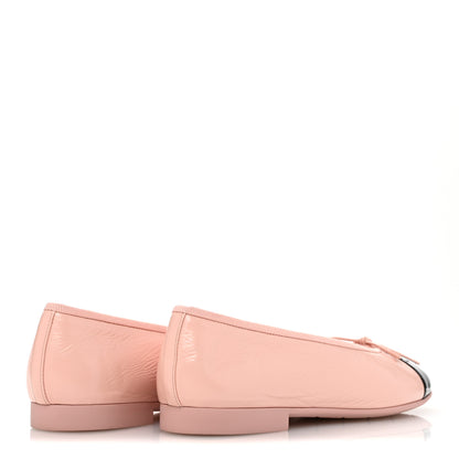 Chanel Shiny Crumpled Calfskin Patent CC Cap Toe Ballerina Flats  38 Light Pink Black 5 of 9