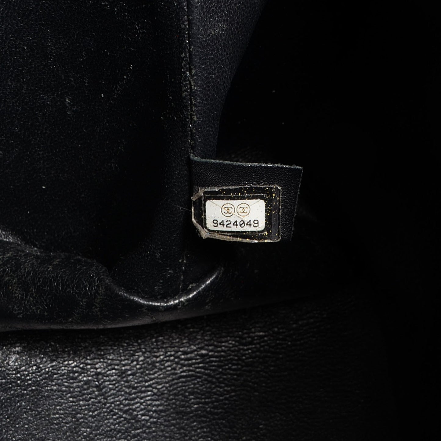 Caviar Medallion Tote Black