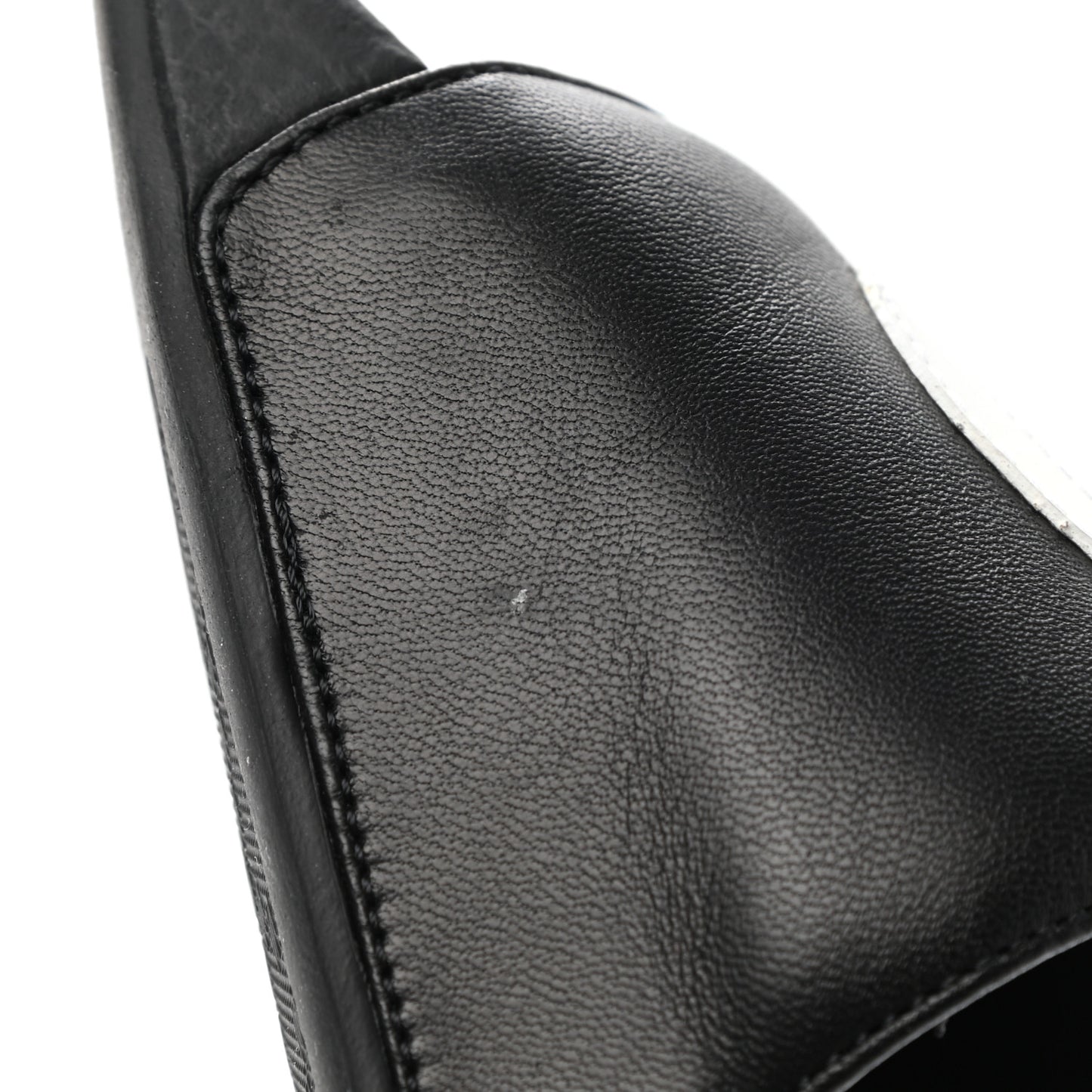 Nappa Miro Soft Calfskin Womens Interlocking G Slide Sandals 38 Black White