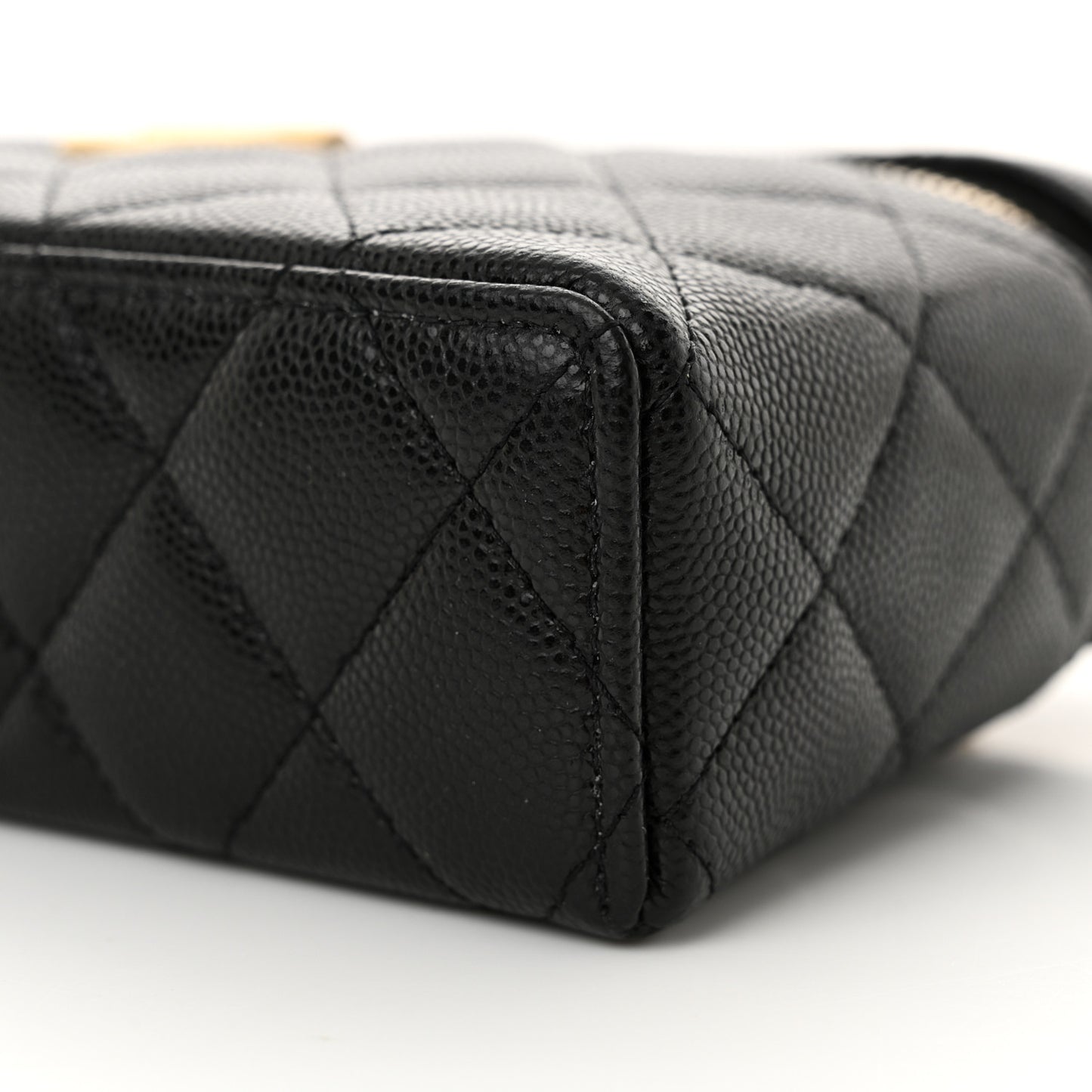 Caviar Quilted Top Handle Clutch With Chain Black