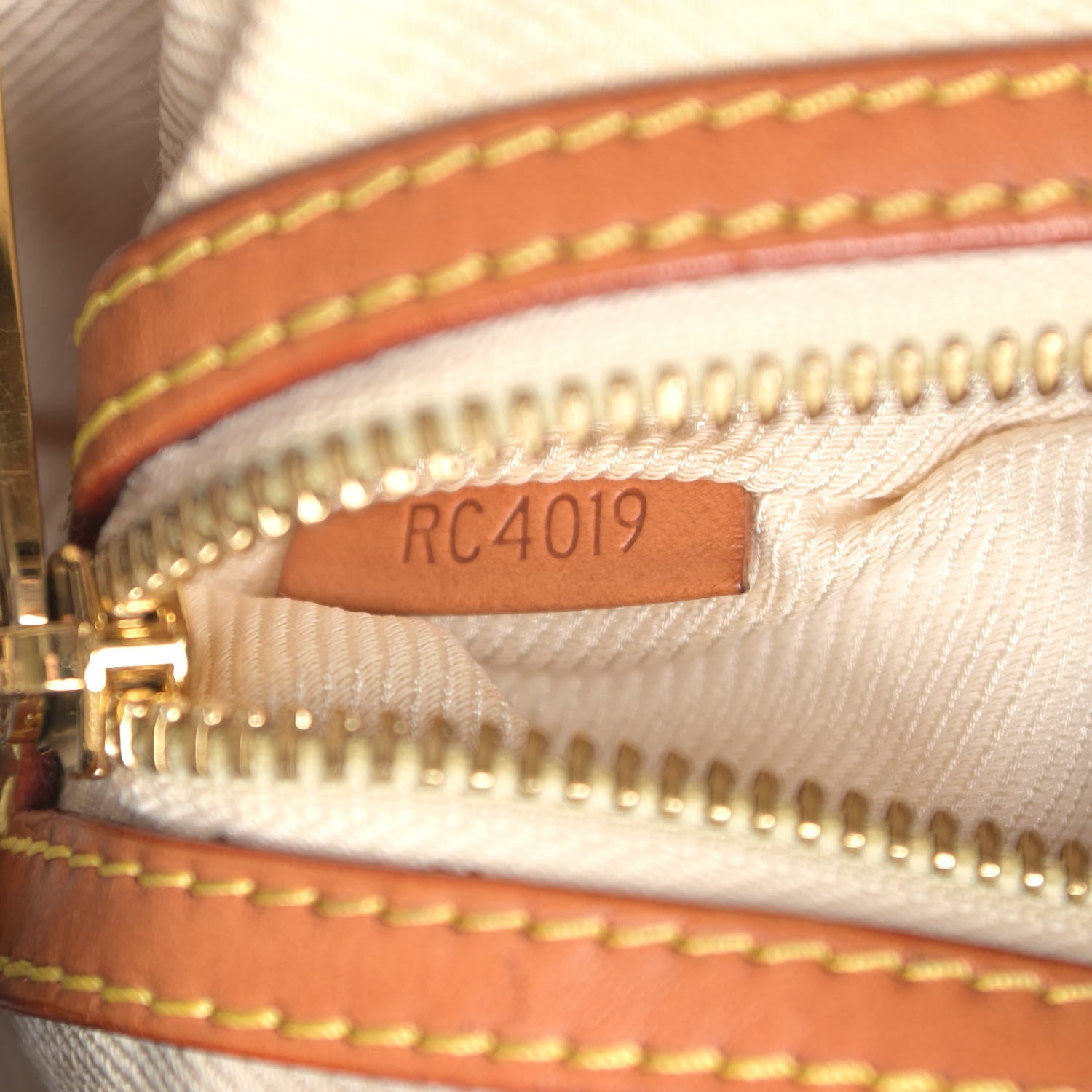 Louis Vuitton Canvas Monogram Cruise Bulles MM Navy 7 of 26