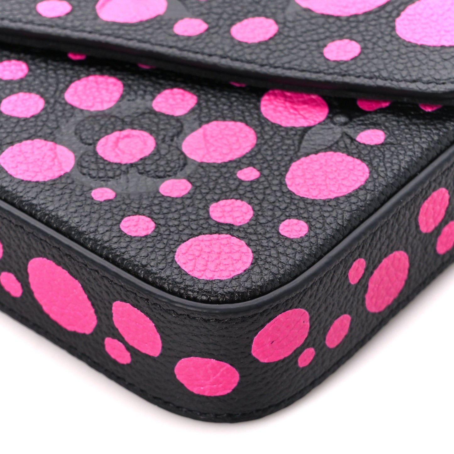 LV X YK Empreinte Monogram Pochette Felicie Black Fuchsia