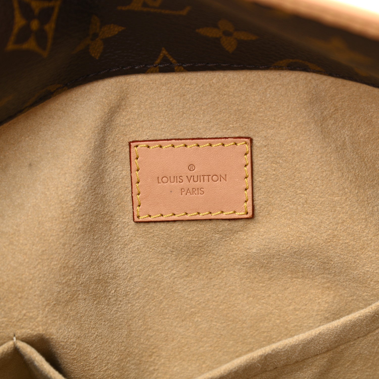 Louis Vuitton Monogram Artsy MM 6 of 9