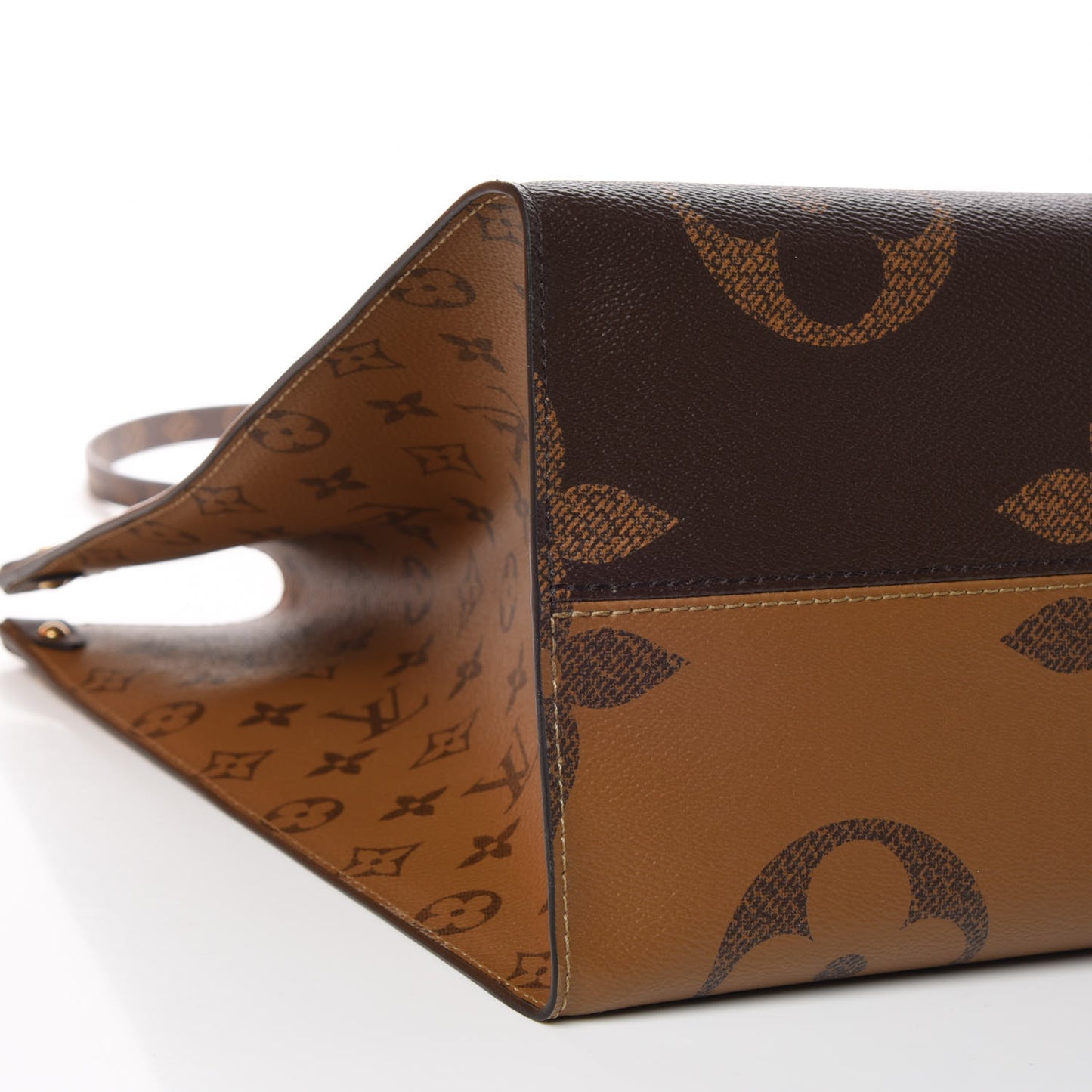 Reverse Monogram Giant Onthego GM