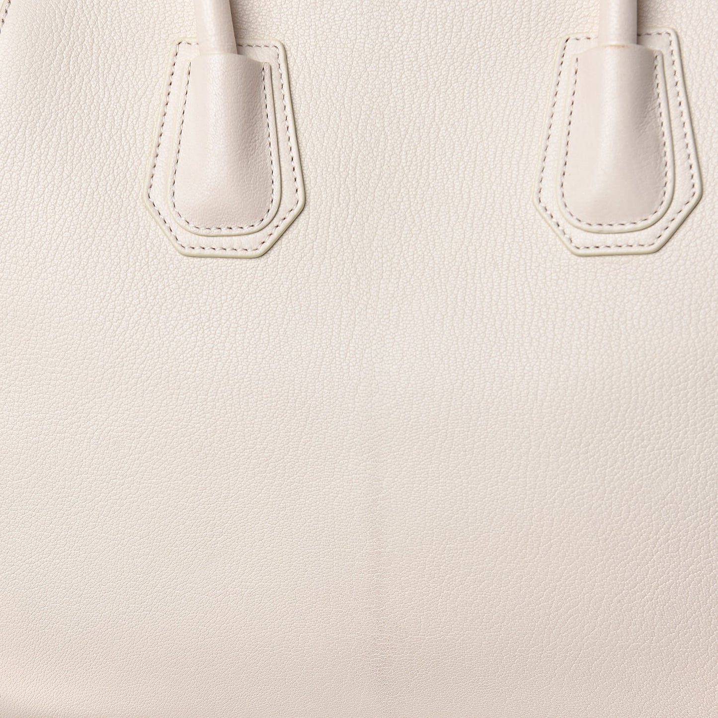 Sugar Goatskin Medium Antigona Ivory
