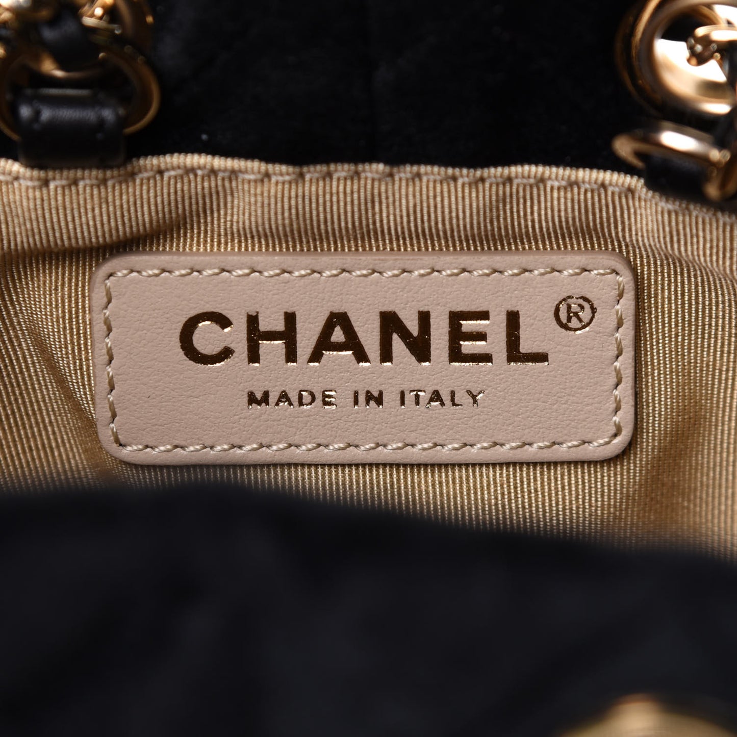 Velvet Quilted Pearl Crush Drawstring Bag Black