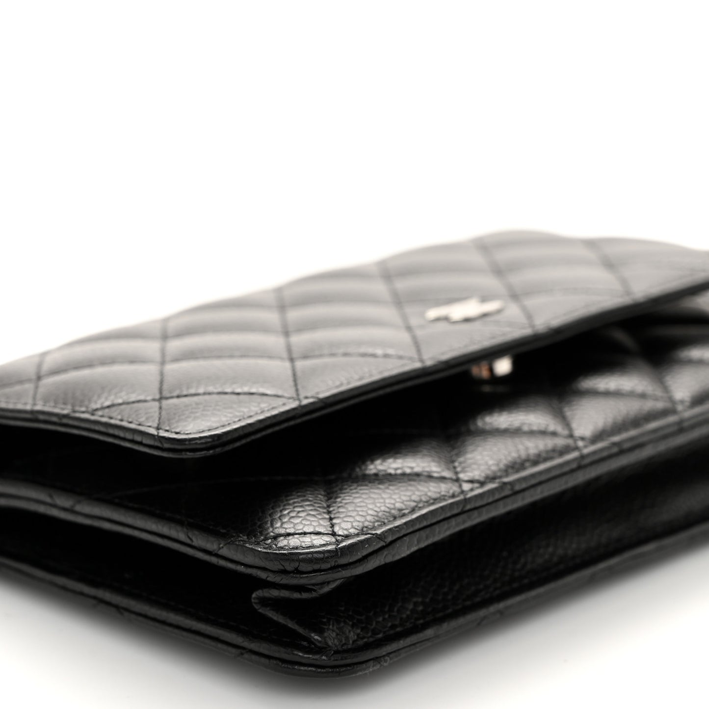 Caviar Quilted Wallet on Chain WOC Black