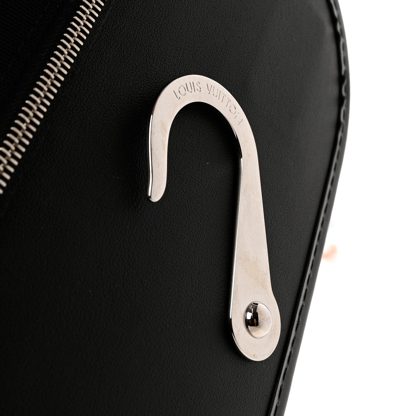 Damier Graphite Hanging Toiletry Kit