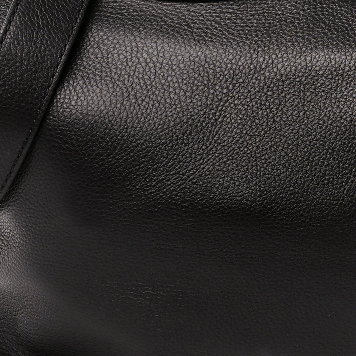 Waxy Grained Calfskin Medium Nightingale Black