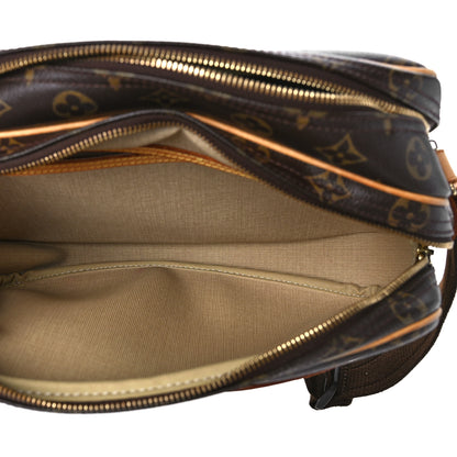 Louis Vuitton Monogram Reporter PM 5 of 15