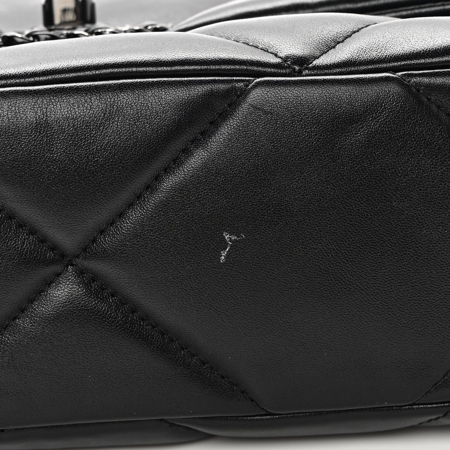 Lambskin Quilted Medium Chanel 19 Flap So Black