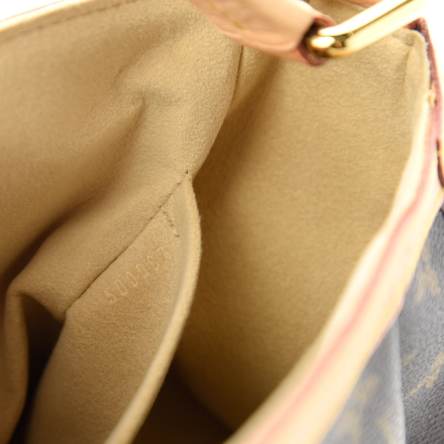 Monogram Beverly MM