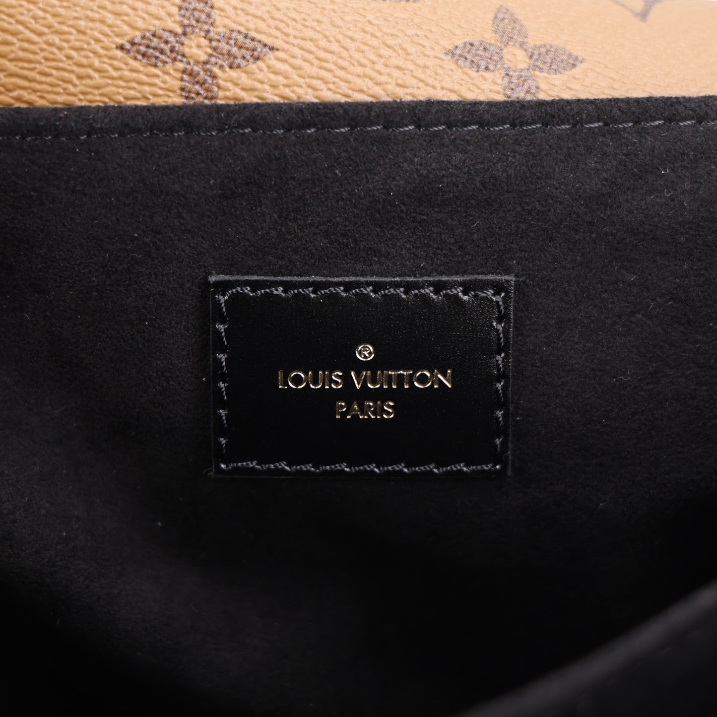 Reverse Monogram Pochette Metis