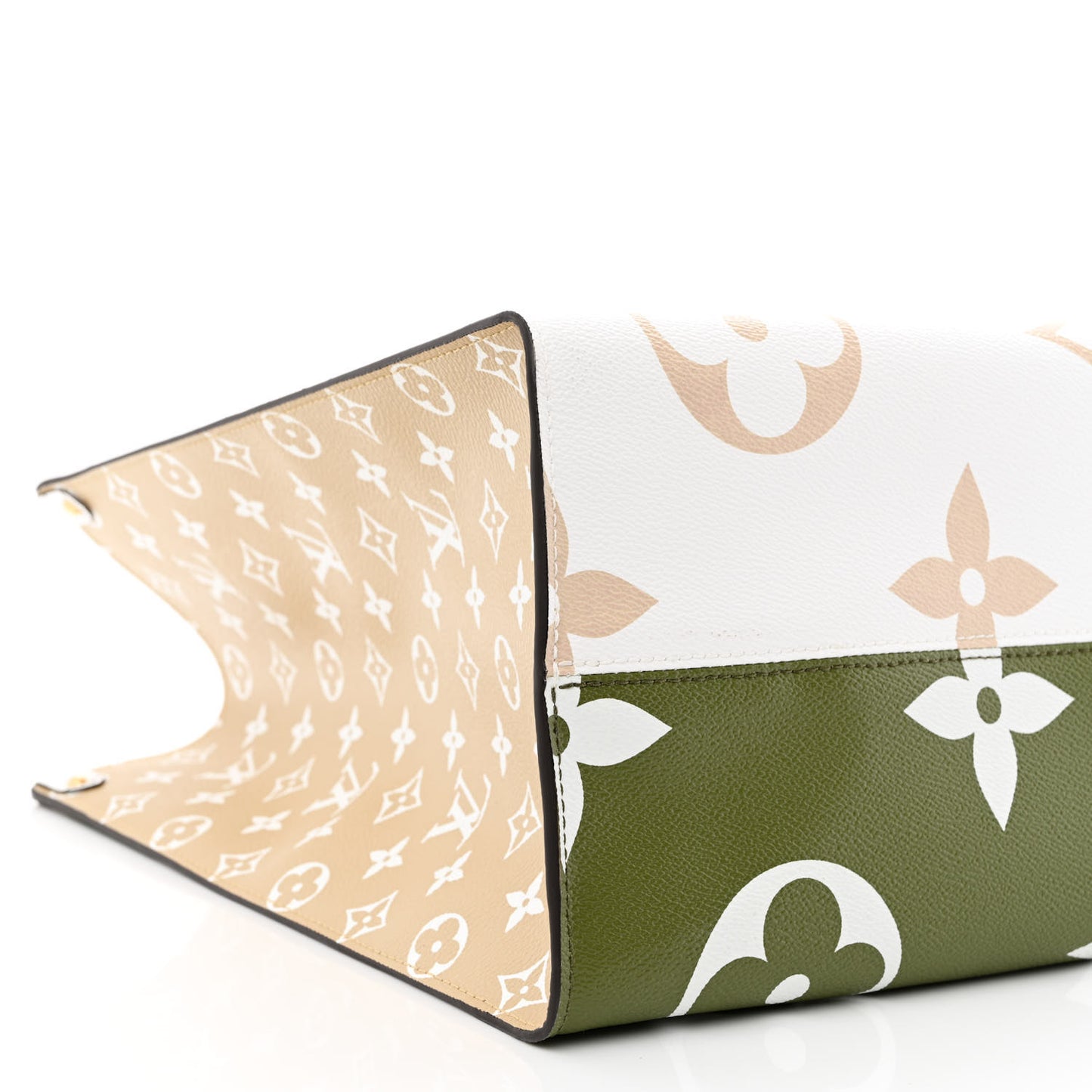 Monogram Giant Onthego GM Kaki Beige