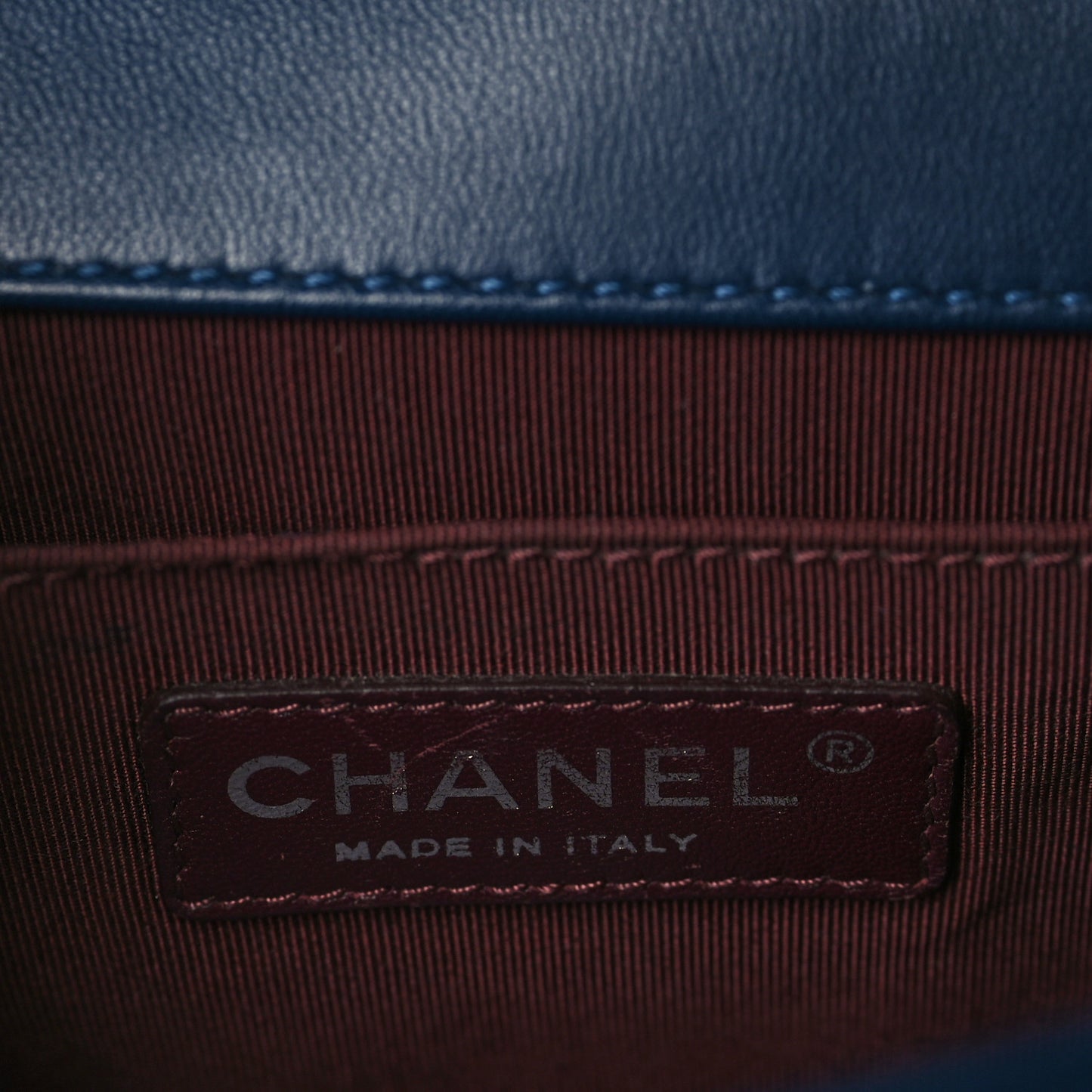 Wrinkled Lambskin Chevron Quilted Medium Boy Flap Navy