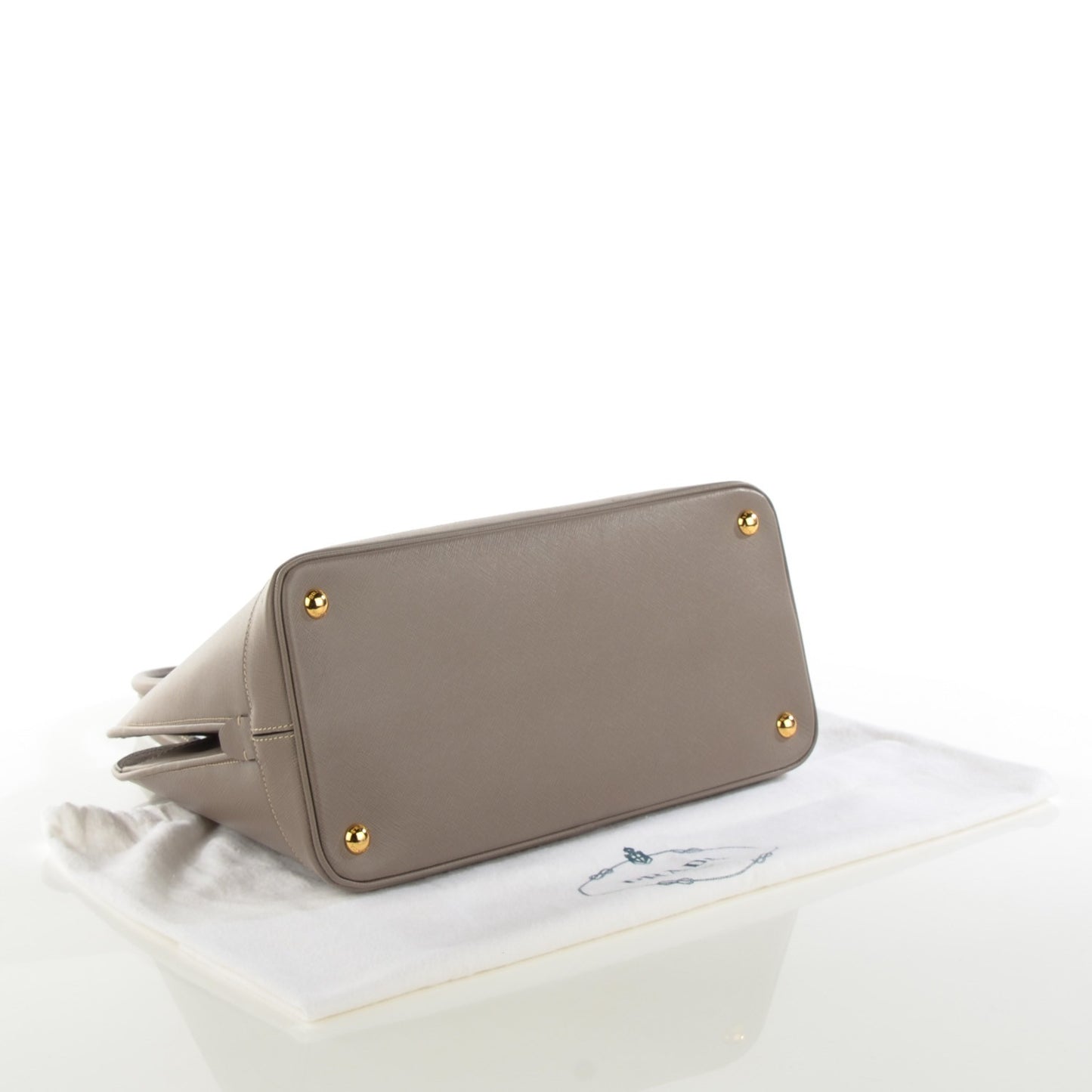 Saffiano Lux Medium Open Promenade Tote Argilla