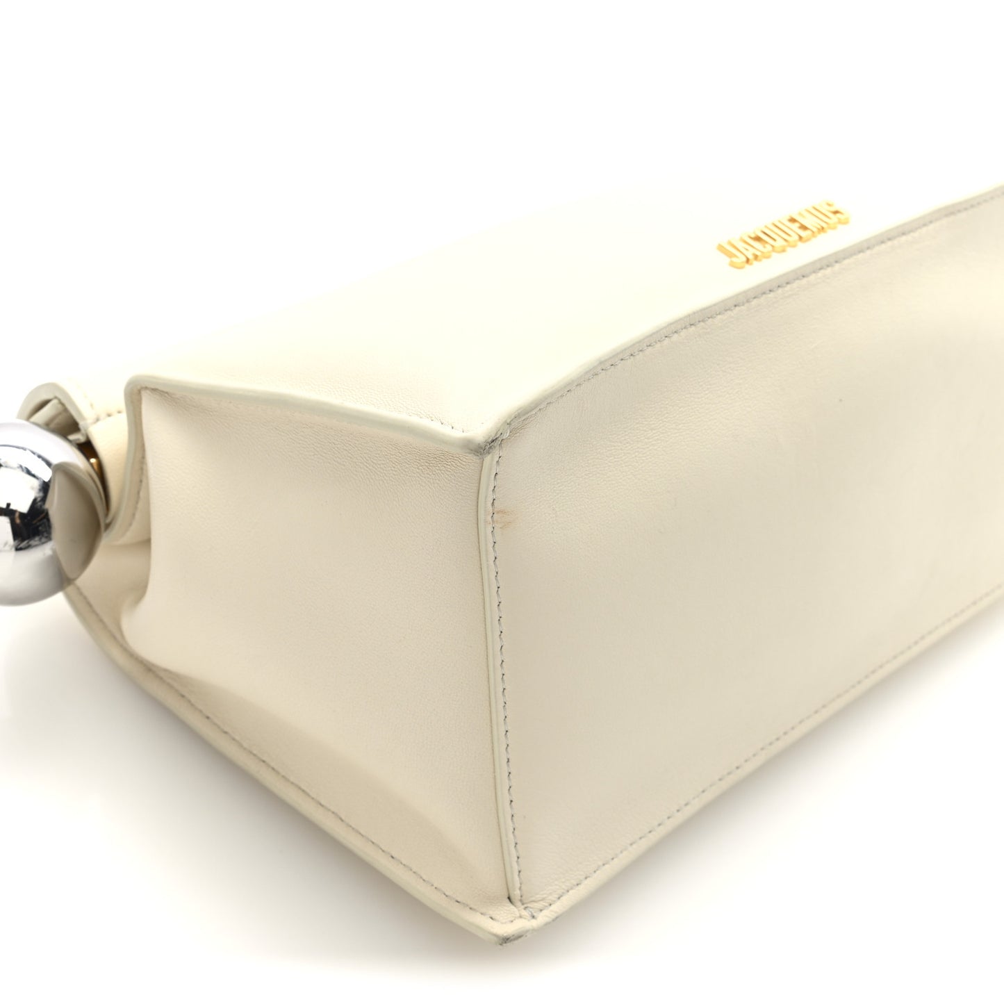 Smooth Calfskin La Pochette Rond Carre Light Ivory