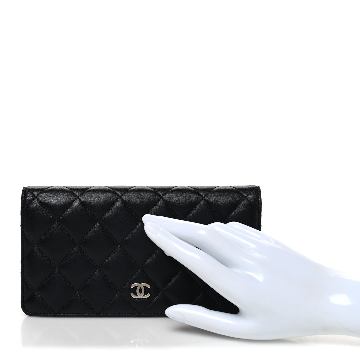 Lambskin Quilted Yen Wallet Black
