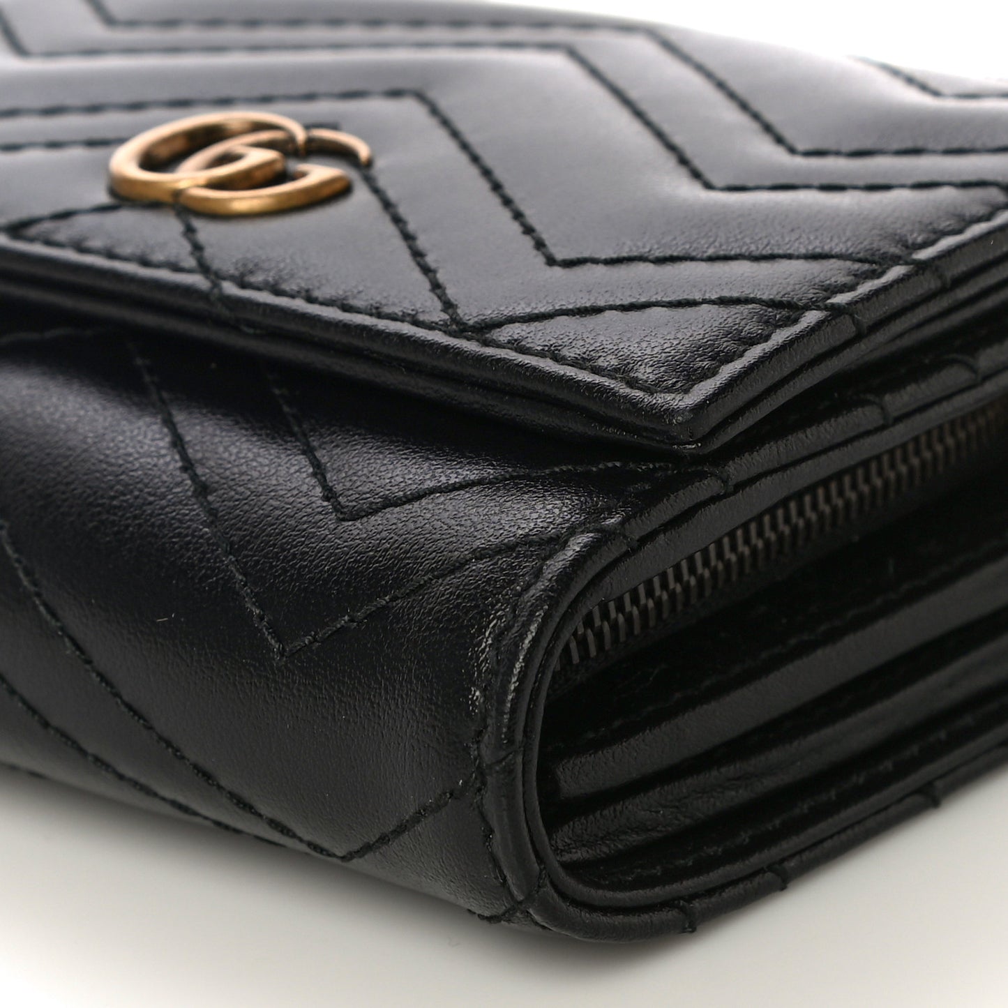 Calfskin Matelasse GG Marmont Medium Wallet Black