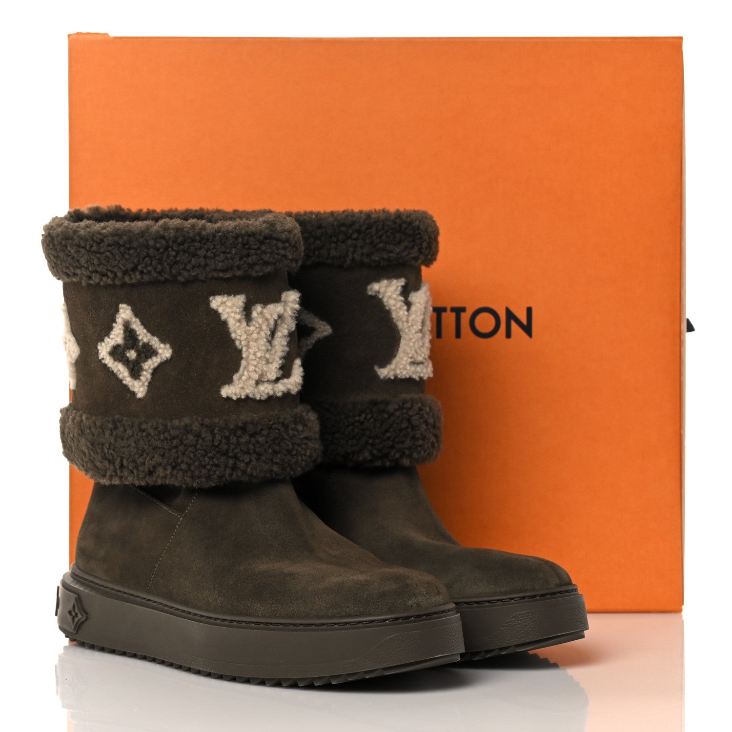 Louis Vuitton Suede Calfskin Shearling Snowdrop Flat Ankle Boot 41 Khaki 9 of 9
